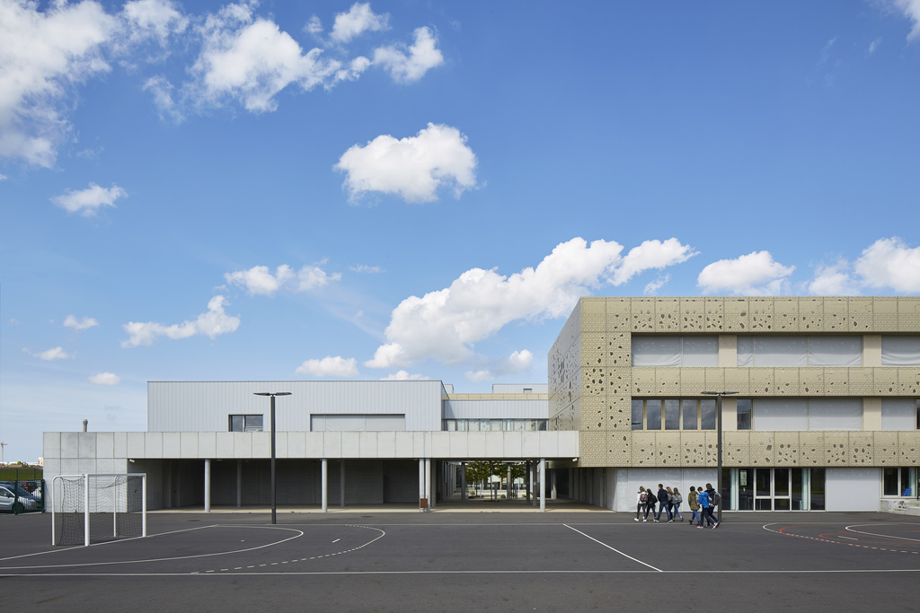 Lycée Rabelais, Ifs — Atelier des Deux Anges