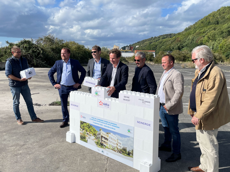 Atelier des Deux Anges - Première pierre, siège social Dalkia, Amfreville la Mi-Voie